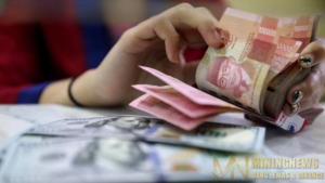  Dolar AS Sentuh Rp15.990 Rupiah Merana